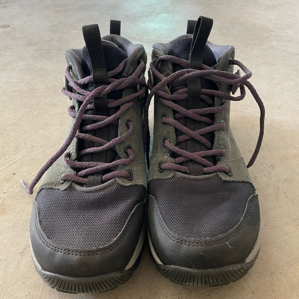 TEVA Grandview GTX Mid Hiking Boots Women’s 8.5 - Picture 2 of 4
